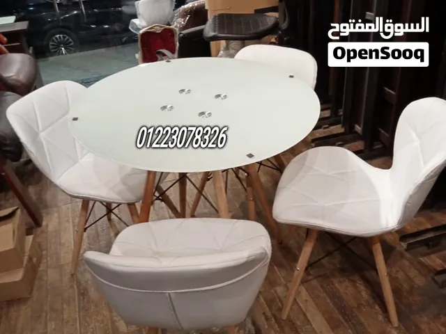 كراسى و ترابيزات مودرن تناسب كافه الاماكن