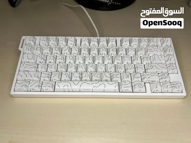 كيبورد attack shark r82he مغناطيسي لون ابيض  استعمال جدا خفيف بحالة ممتازة