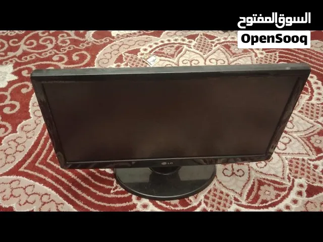 شاشة للبيع للبلايستيشن او pc نظيفة جدا