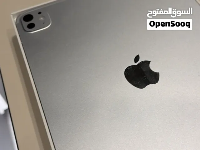 آيباد برو 4 11 انش بسعة 256 جيجابايت مستعمل مع الكرتونة من أبل