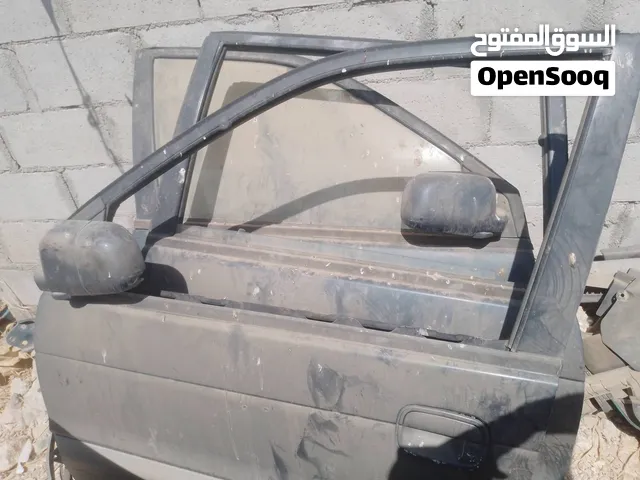 للبيع كوم كامل قطع نيسان صني ميكانيك من 90الي 99 بودي لغاية بودي سنتامو واشويت قطع  ابواب دايو سيلو