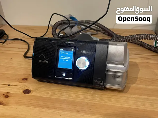 جهاز ResMed AirSense 10 AutoSet شبه جديد - استخدام مرة واحدة فقط مع الشنطة الأصلية