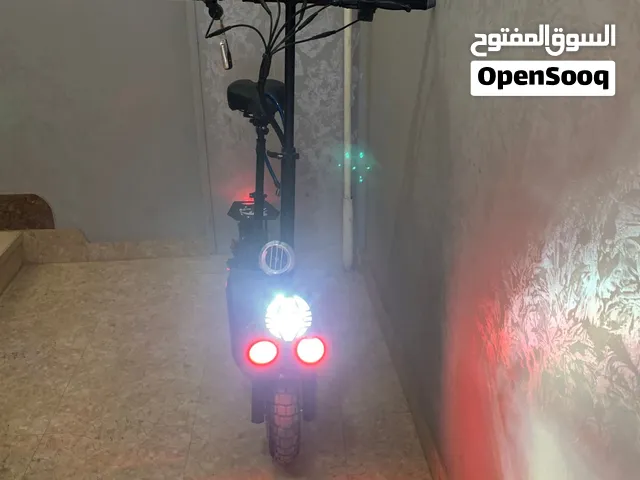 Aster scooter مستعمل ست شهور استعمال خفيف جدا معاه الشاحن وقابل للقفل