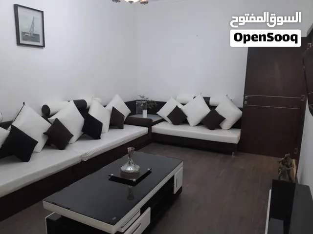 صالون جلد ابيض تام 6x3x2
