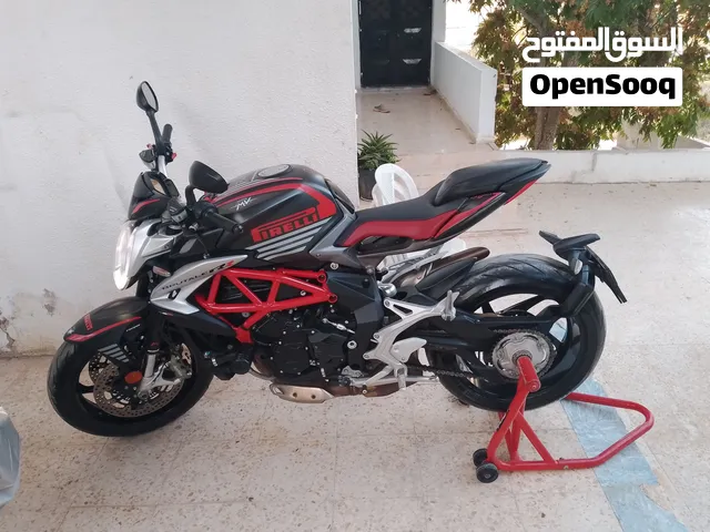 أم في اجوستا موديل 2017 ممشى قليل جدا 14 الف فقط الدراجه وكالة بمعنى الكلمه كويك شفتر ابو داون