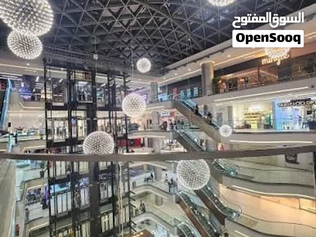 فرصة استثمارية مميزة – محل للبيع في أيكون مول