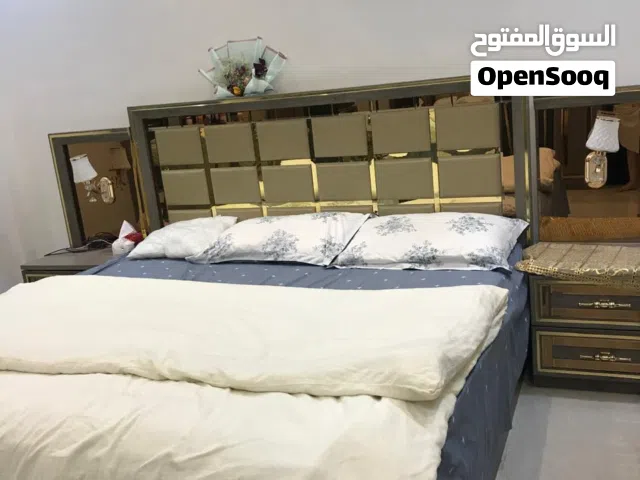 اثاث غرفة نوم نضيفة