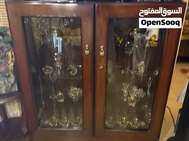 بوفية او طاولة شاشة انارة داخلية استخادم بسيط