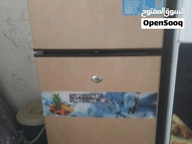 ثلاجه 5 قدم نضافه 85 % سعرها 110 بيه مجال بصيط العنوان بصرة مطيحه زيتون