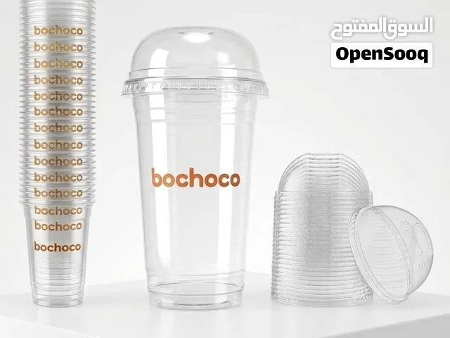 أكواب بلاستيكية وورقية مطبوعة مسبقًا
