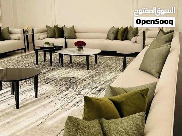 نحن شركة المرهف للمفروشات متخصصون بتفصيل المجالس العربية والمغربية والتركية وكنب المودرن الأمريكي...