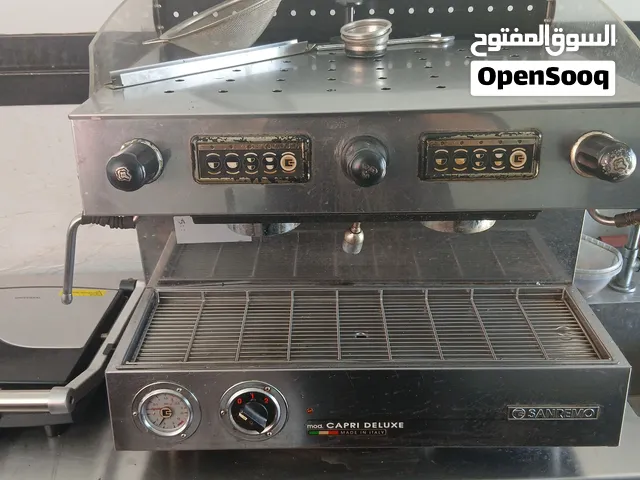ماكنة أسبريسو مستعملة بحالة ممتازة وبسعر مغري