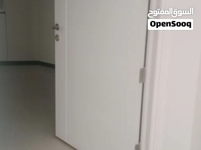 معلم صيانه ابواب خشب في الرياض