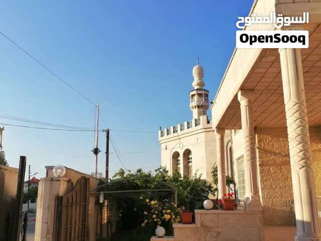 فيلا فخمة للبيع اربد الحي الشرقي من المالك مباشرة