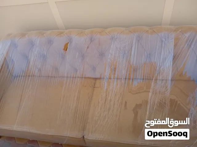 بحالة ممتازة