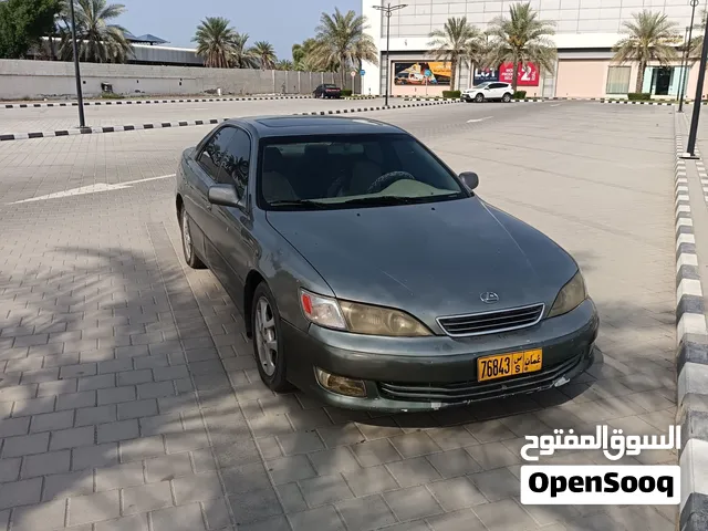 لكزس ES 300 موديل 1999 رمادي فاخرة مستعملة مع ميزات متقدمة
