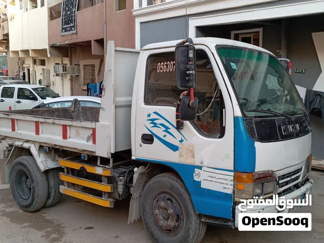 دينا قلاب ايسوزو 3طن لنقل و ترحيل مخلفات البناء
