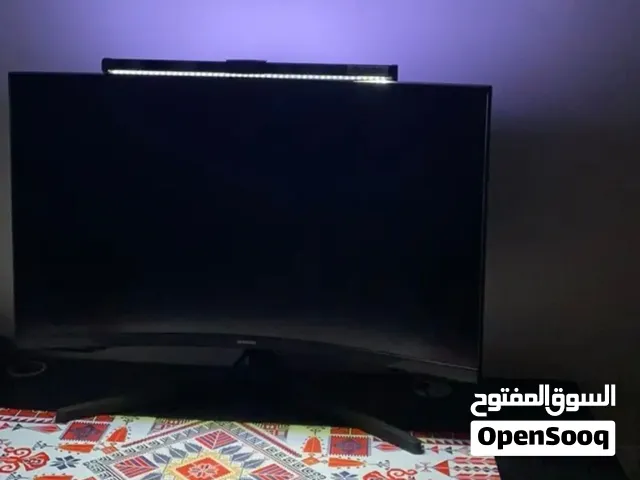 اضاءة ليد تركب فوق الشاشة