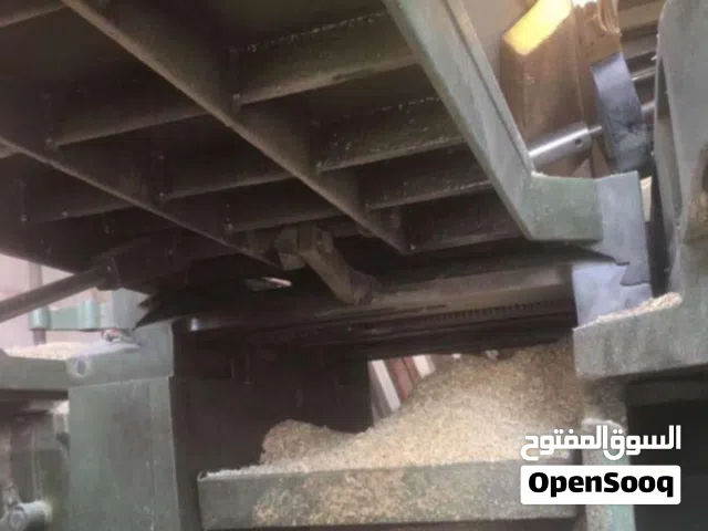 مكينه نجاره مجموعه حجم 400ايطالي نظيفه نوع الصناعه كاسداء للبيع السعر