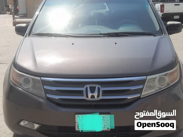 Honda Odyssey 2013 - Full Option - Family Van - Riyadh