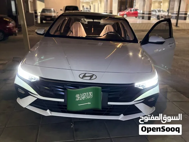 � توصيل مشاوير جدة  الصفا والأحياء المجاورة  سيارة نظيفة