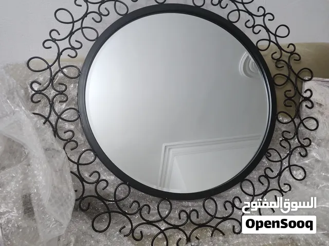 مرآة جدارية دائرية كلاسيكية بإطار معدني أنيق - قطر 90 سمElegant Large Round Wall Mirror with Decorat
