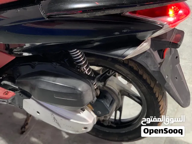 البيع Pcx150