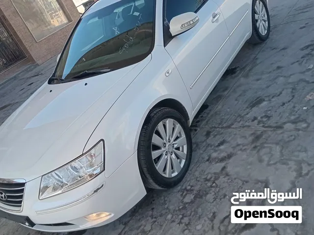 سوناتا 2008
