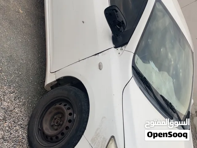 تويوتا كورولا 1.8 بحالة ممتازة  Toyota Corolla 1.8 Excellent Condition