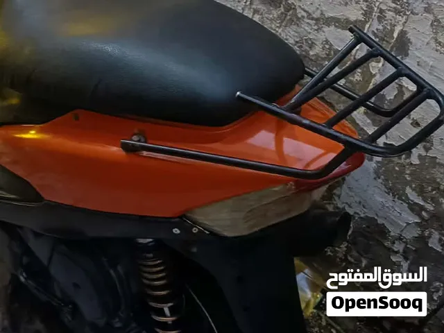 ماكس عدله مفتوحه دراجه كلشي شغال بيها بس رادلها سلف