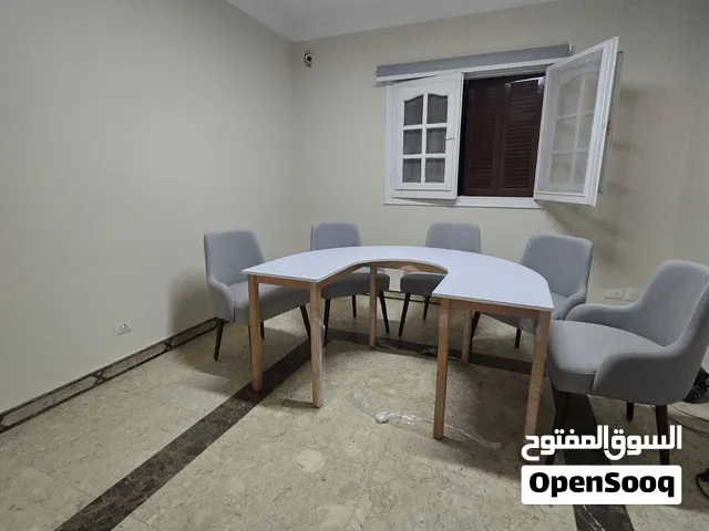 اثاث مكتبي مستعمل الحاله كسر زيرو