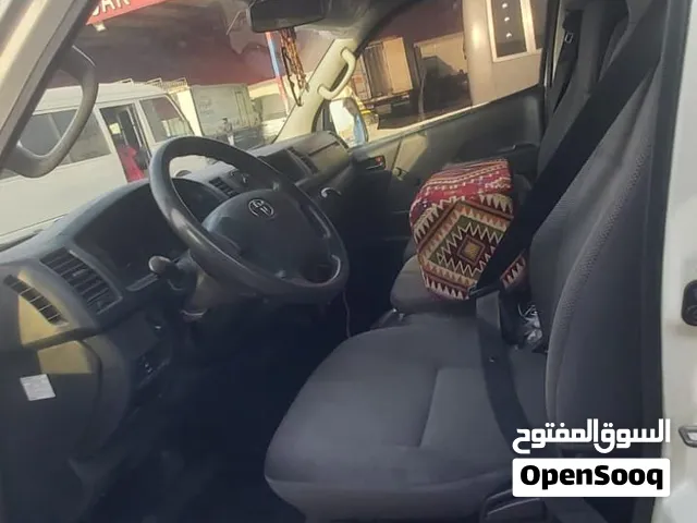 تويوتا هايس فان للبيع