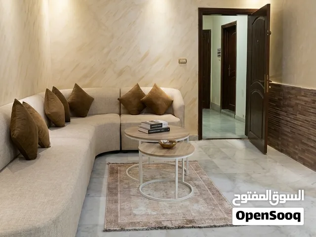 سكن طالبات فقط  قرب جامعة العلوم الإسلامية  شقة مشتركة