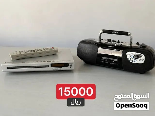 مشغل DVD مع الريموت.  مسجل/راديو Sony محمول.