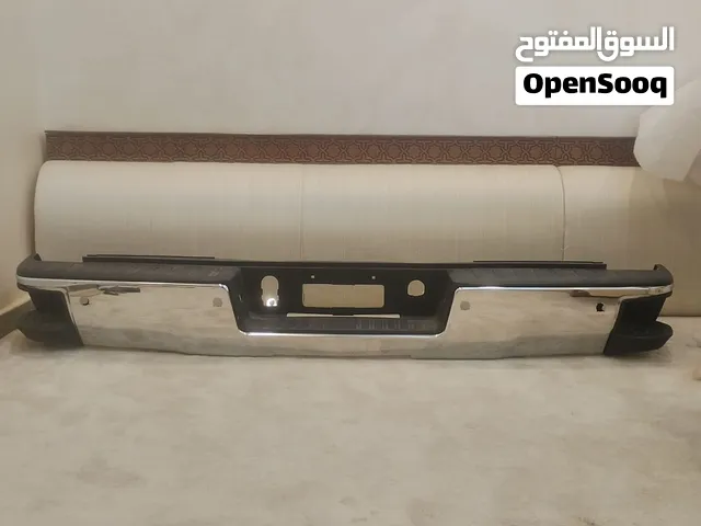 للبيع دعاميه/صدام خلفي جديد بالكرتون يركب على سييرا/سلفرادو 2014-2018