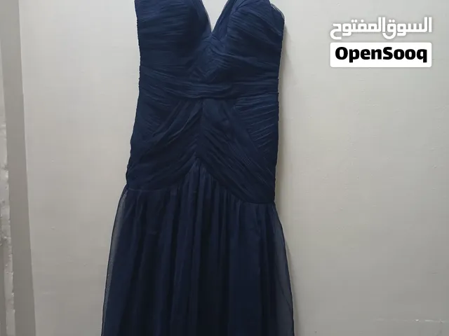 فستان سواريه كحلي درابيه وتول بحالة ممتازة