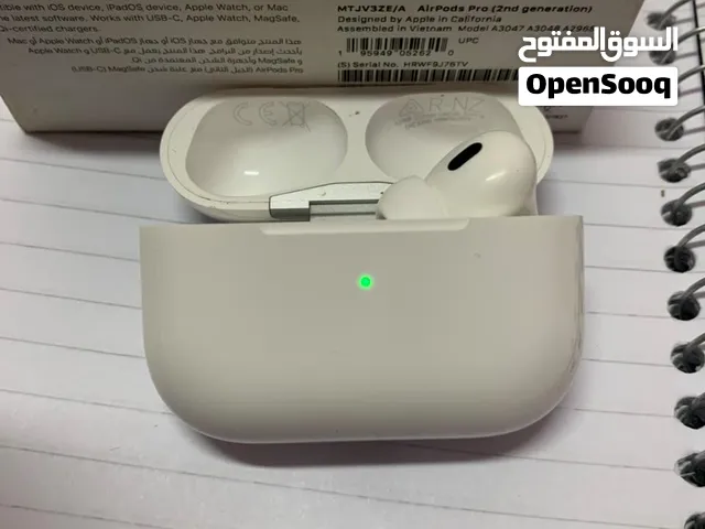 للبيع سماعات AirPods Pro 2 (الجيل الثاني) بمنفذ شحن Type-C بحالة ممتازة فردها يمين فقط