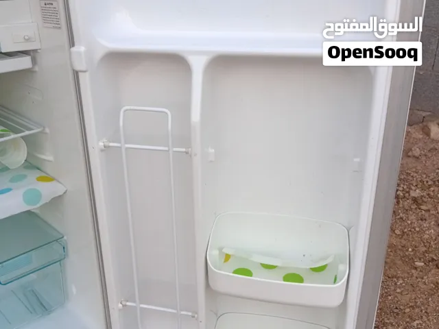 ثلاجه ماركه Al G. للبيع مستخدم نظيف جدآ الموقع حي الريان