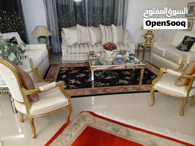لِأصحاب الذوق الرفيع: أثاث منزلي راقٍ بحالة ممتازة (للبيع المباشر) - (لا للتجار والوسطاء)