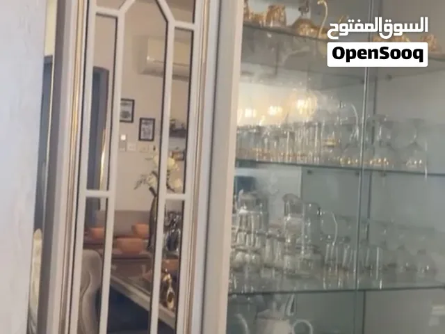 للبيع كبت غرفة طعام