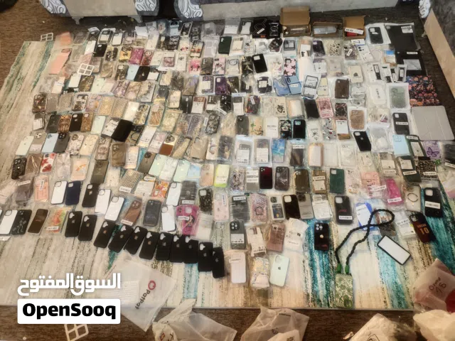 كفرات شلعة تخبل ايفون وسامسونج تقريب 190 كفر يطلع عليك 300 دينار  + كلهن حديثات