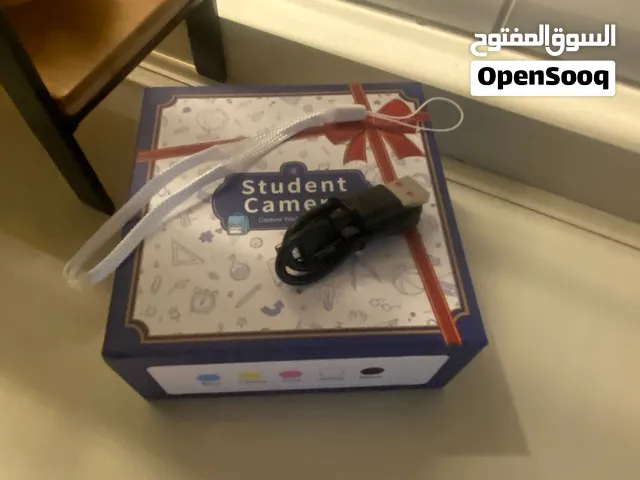 كامرة جديدة مع كل ملحقاتها. شوف الوصف