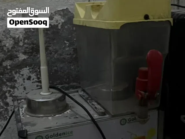 مكينة جبن شيدر و مكينة 2 حوض للعصائر و قدر ذرة الكتروني