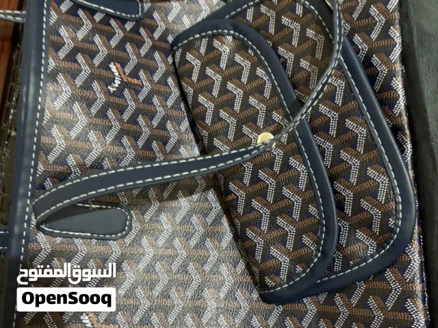حقيبة يد goyard لون كحلي حجم كبير جديده لم تستخدم سعرها 14