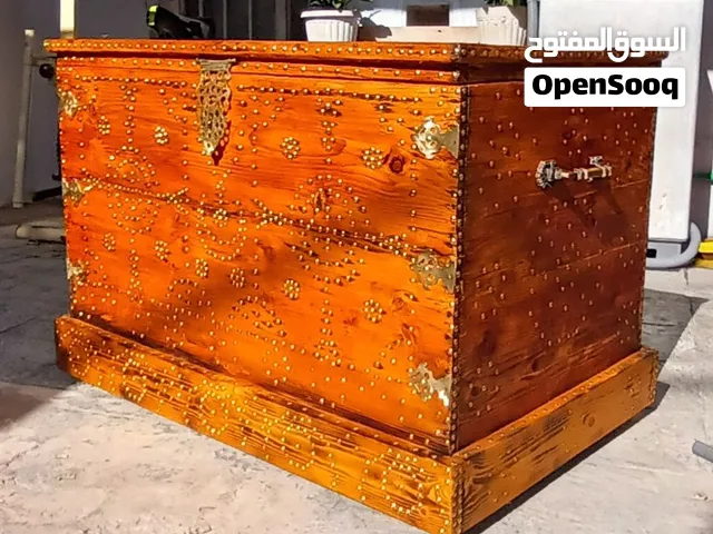 (اقرأ الوصف) انتيكة تحفة صندقجة لايوجد توصيل ابعادها التقريبية 92x62x59x