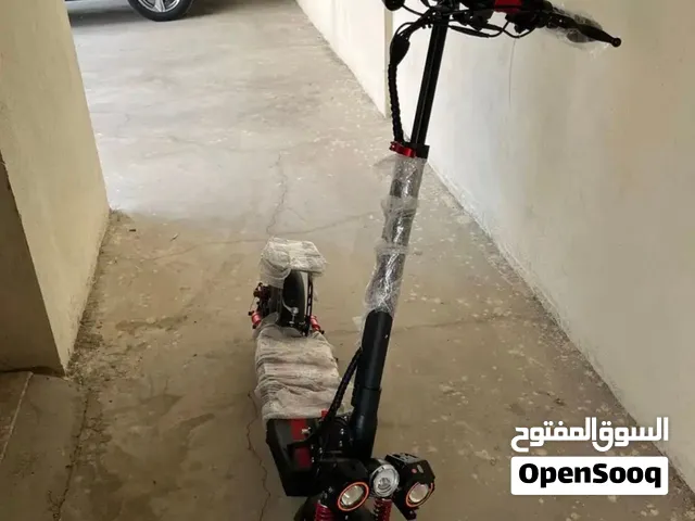 للبيع سكوتر اخو الجديد استخدام شخصي السعر 850 بس فيه لستك حق الكفر الي ورا يبغاله تغير فقط