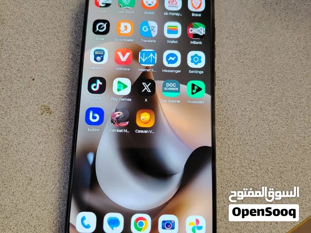 Motorola G77 5G 8GB/256GB 1 Year Warranty