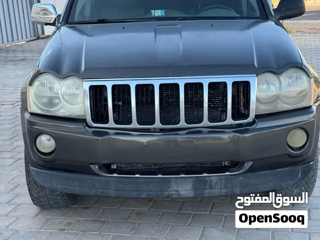 السلام عليكم جيب شيخ زايد كنبيو مضروب محرك قمينو للبيع هكي عرم حديد