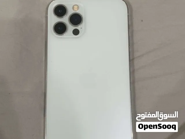 ايفون 12 برو بحاله جيدة مايشكي من شي بطاريه 67 مساحه256 الآيفون في كسر بسيط في الشاشه لا يكلمني