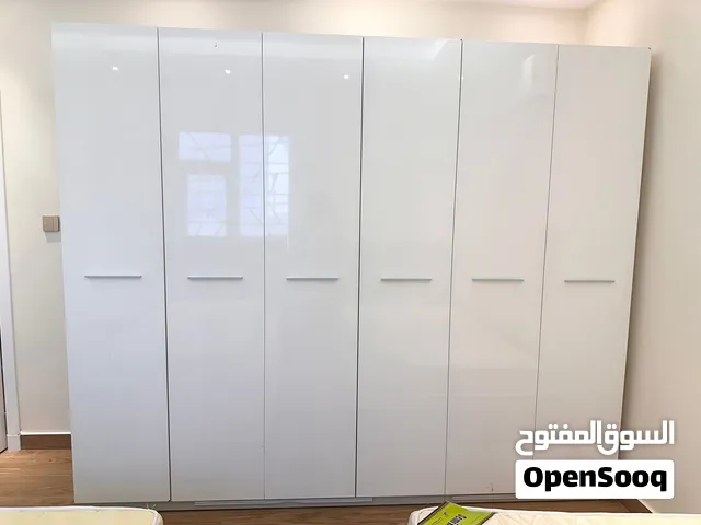 6-Door Wardrobe in excellent condition - خزانه ملابس ب6 أبواب بحاله ممتازه